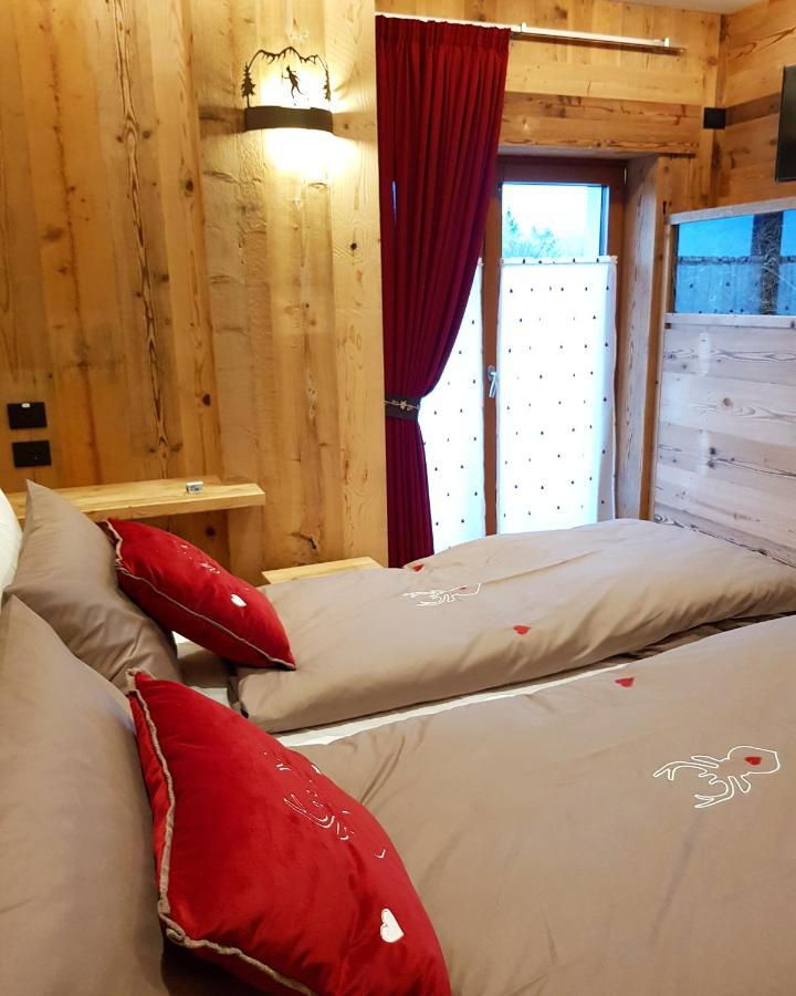 Agriturismo La Giasena Ponte nellʼAlpi エクステリア 写真